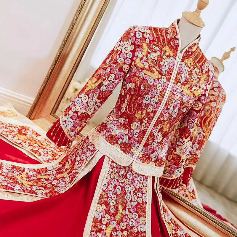 Bride Traditional Tassel Sequins Cheongsam Elegant Chinese Clothing Women Embroidery Wedding Dress  костюм для восточных2