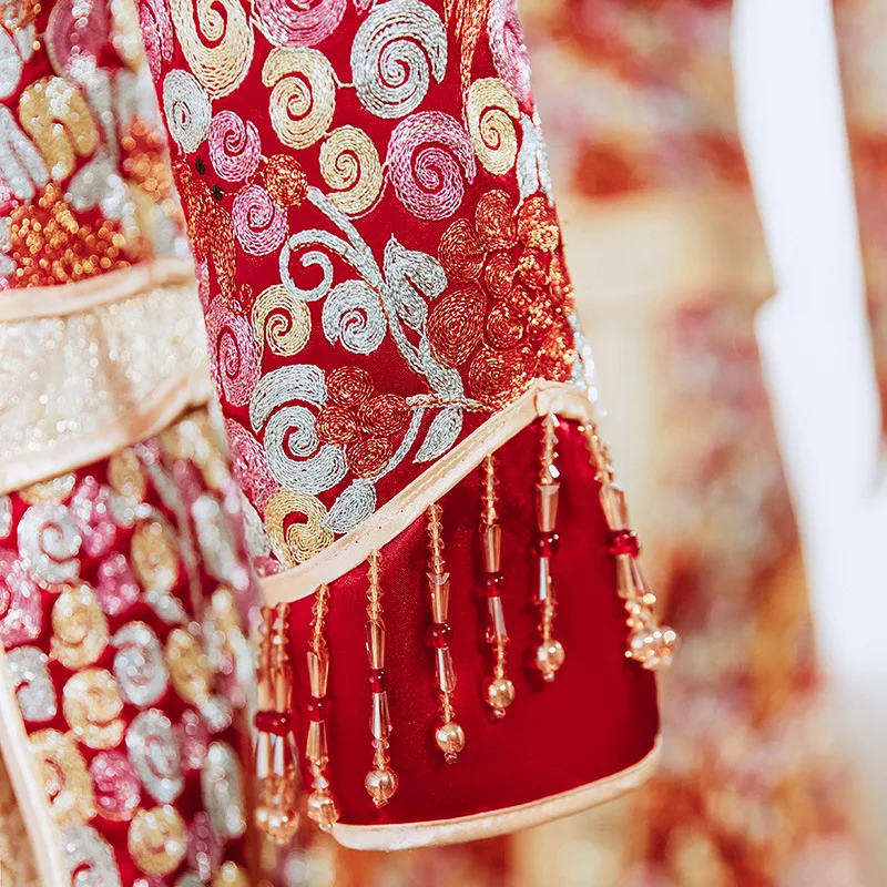 Bride Traditional Tassel Sequins Cheongsam Elegant Chinese Clothing Women Embroidery Wedding Dress  костюм для восточных4