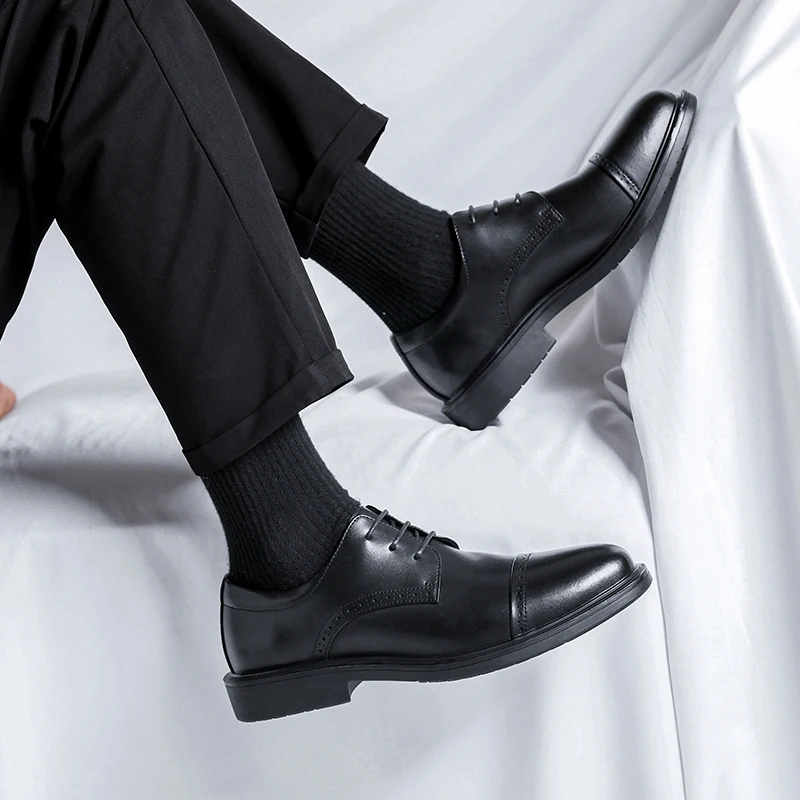 Корейская версия делового стиля, простые универсальные повседневные маленькие кожаные туфли с острым носком1