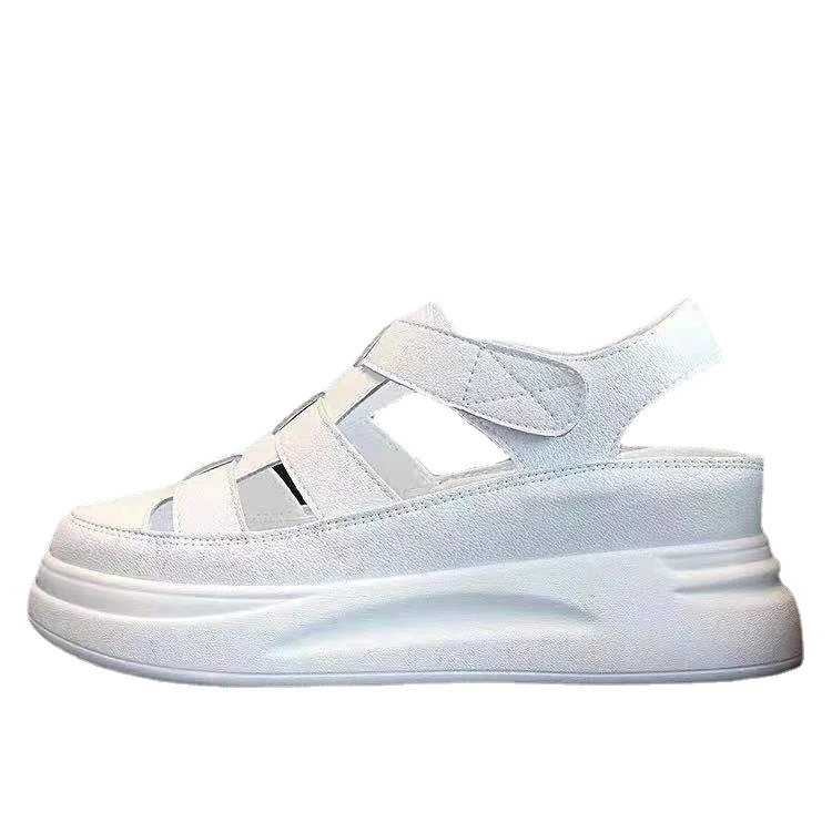 Маленькие белые тонкие туфли на подошве, Кожаные спортивные сандалии Baotou, женские летние новые универсальные студенческие туфли с открытой спиной, толстые1