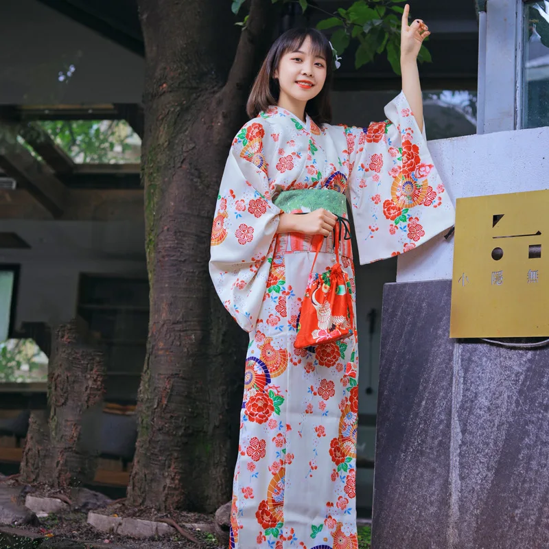 Ортодоксальная Восточная Юката Для женщин, костюм Гейши для Косплея, Японское Традиционное Кимоно С Поясом, Милый банный халат Хаори для Девочек Сакуры1