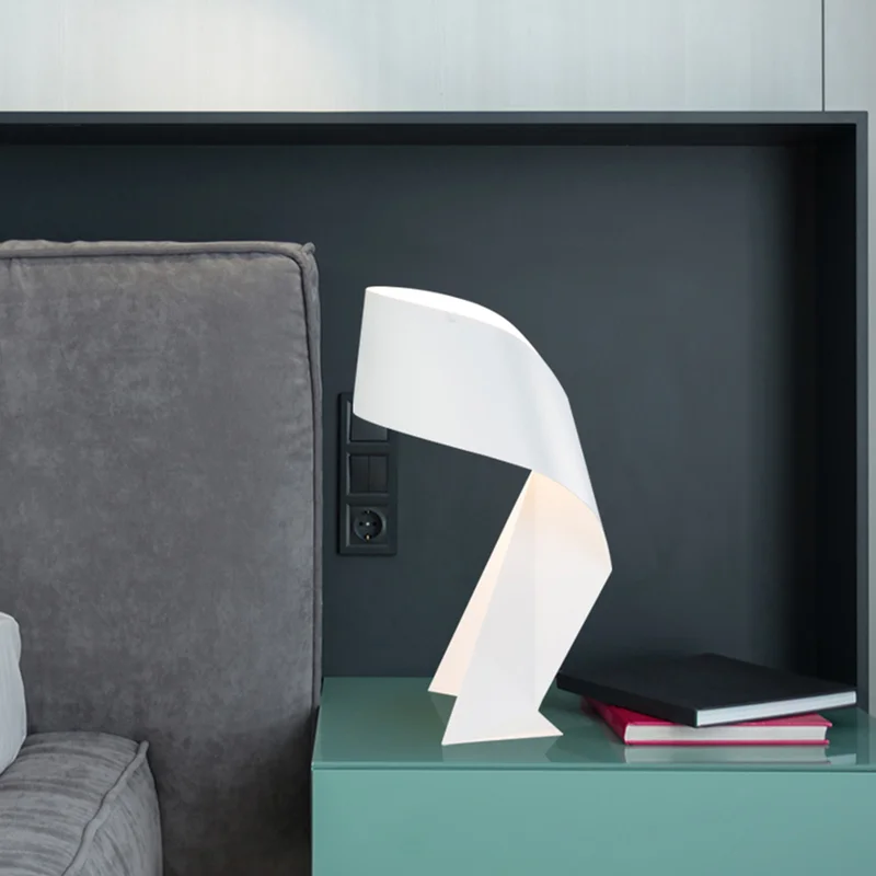 Современная минималистичная черно-белая настольная лампа Оригами E27, светодиодный декоративный светильник для гостиной, настольные лампы для спальни, гималаи4