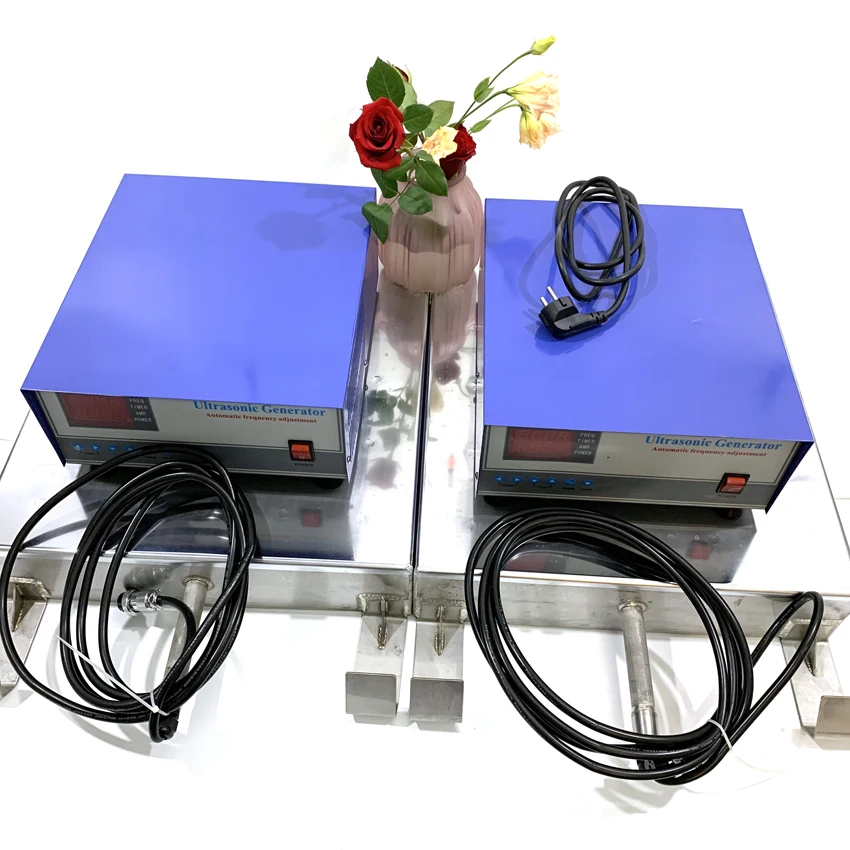 блок ультразвуковых преобразователей мощностью 300-1200 Вт 20-40 кГц с цифровым генератором4